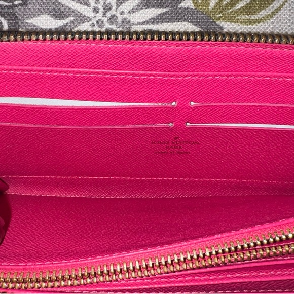 Louis Vuitton Black Multicolor Monogram Wallet. - Picture 13 of 15